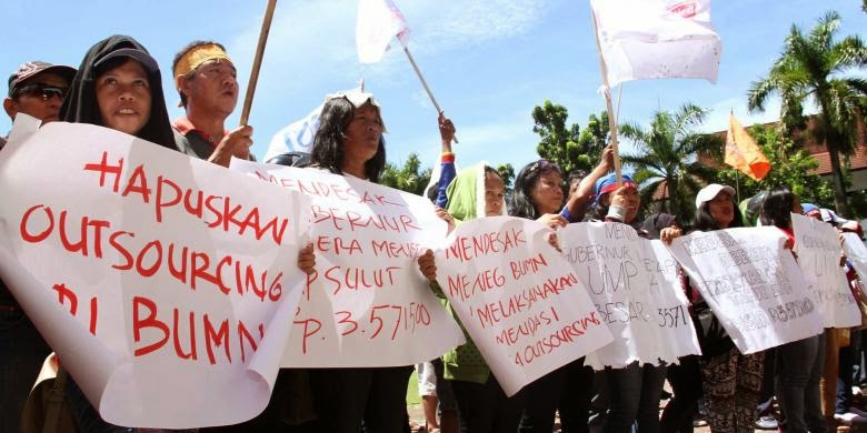 10 Tuntutan Buruh Pada May Day 2014 10 Tuntutan Buruh Pada May Day 2014