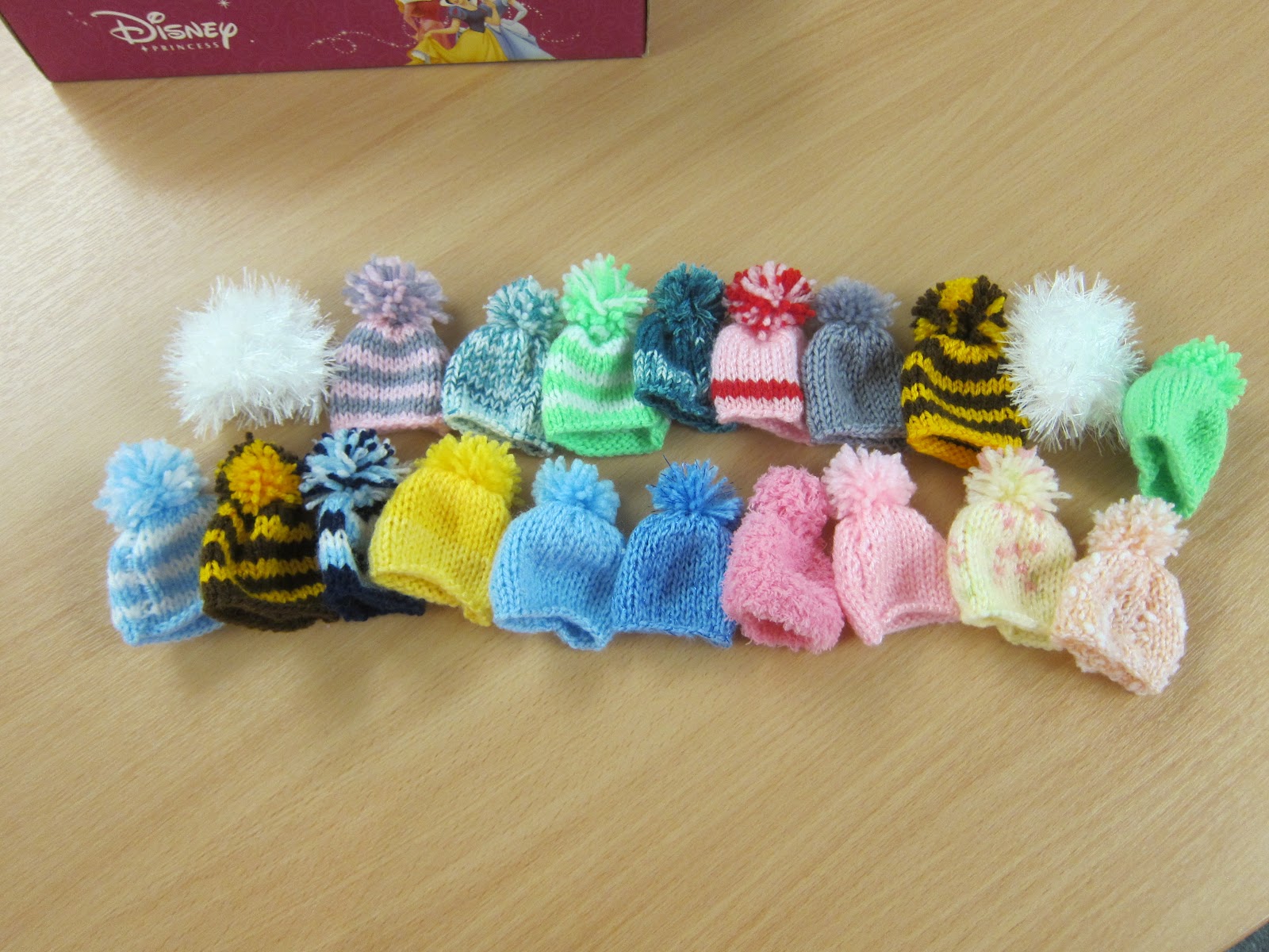 Glasgow Fort Stitch 'N' Bitch Knitting For the Big Knit