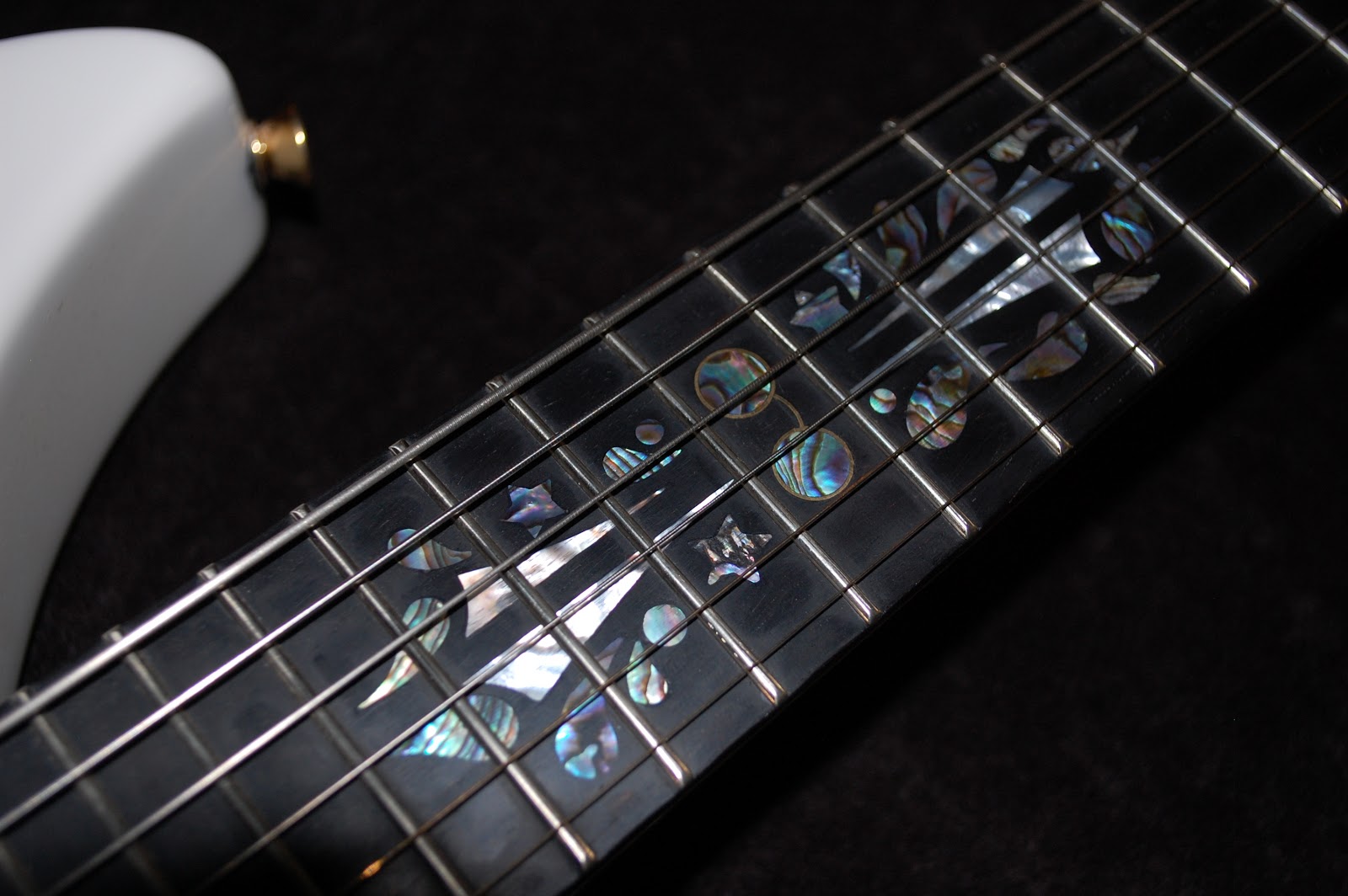 Dream Strings Guitars by Dave JOHN