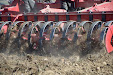 Horsch Terrano 4 FX & Valtra T180