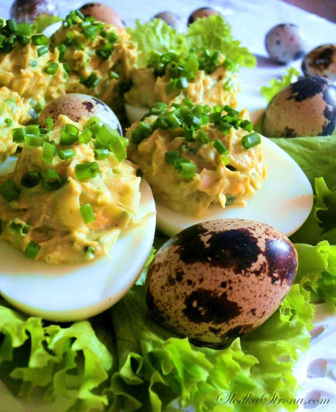 Jaja faszerowane Pastą z Awokado - Przepis - Słodka Strona