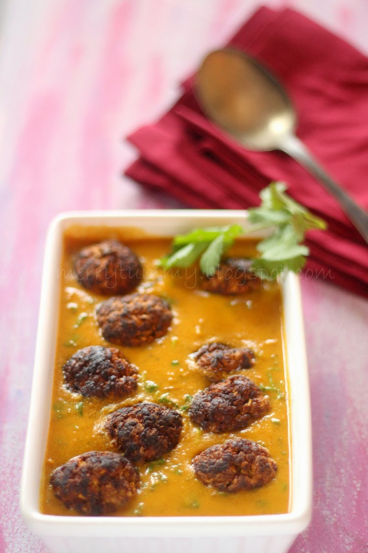 Merry Tummy: Lauki Kofta In Tomato Gravy, 1 Tablespoon Oil Subji