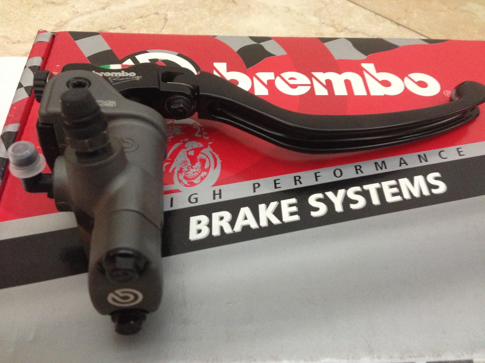 SUPER GREAT SPORTBIKES BREMBO 19RCS CLUTCH LEVER KIT & BREMBO 19RCS