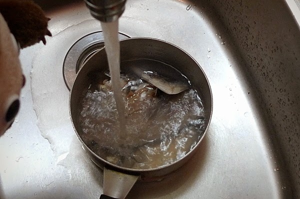 塩サバあら汁の作り方（1）