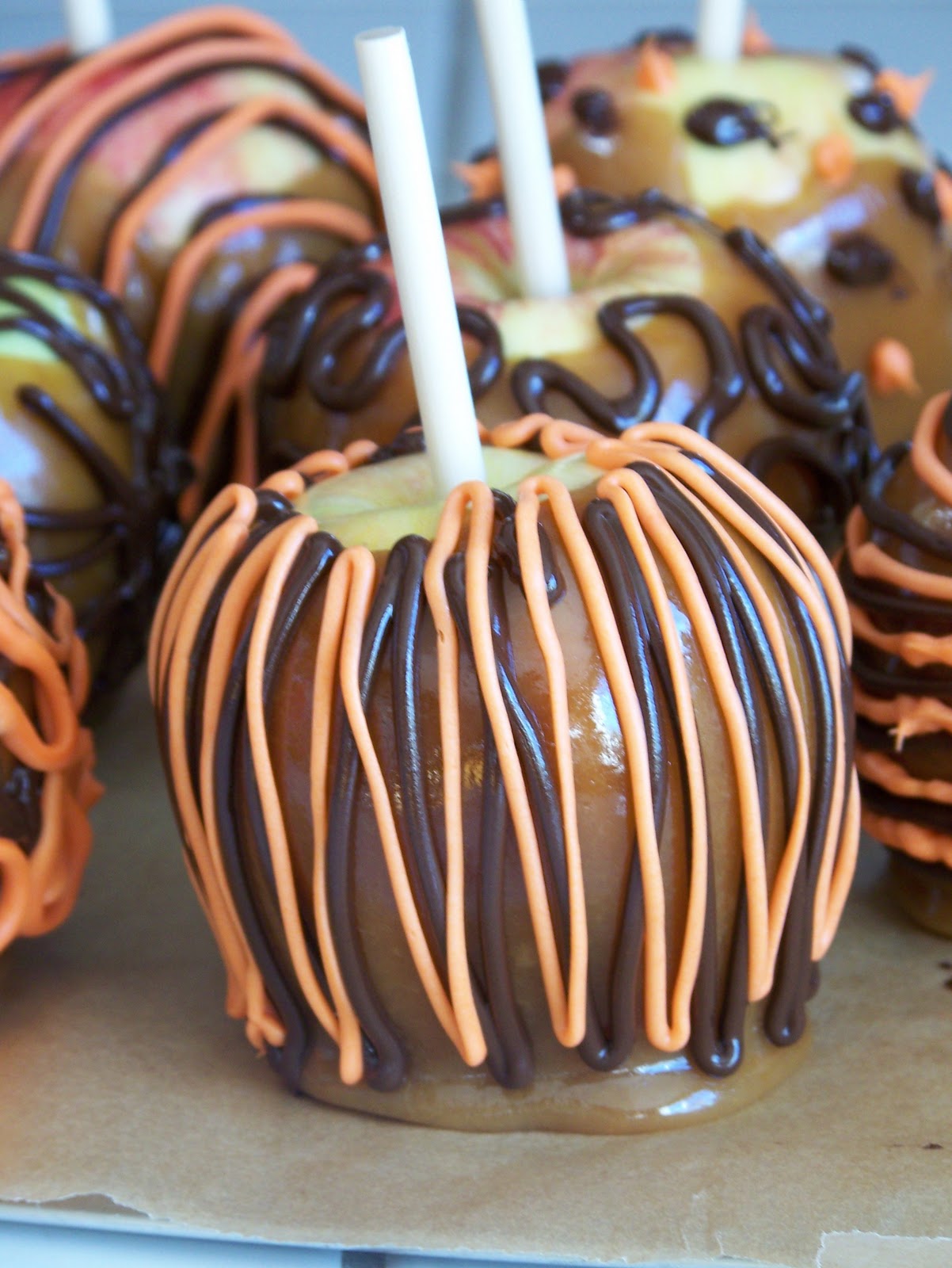 Near to Nothing Caramel Apples!!