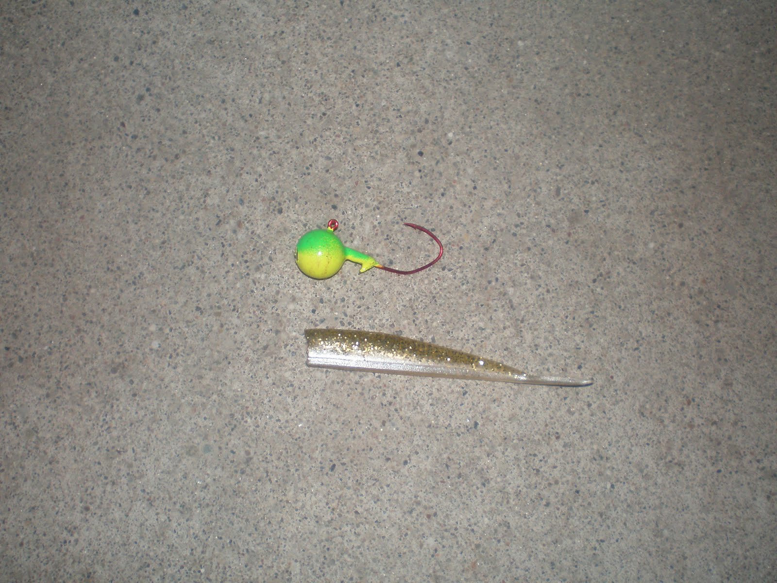 How to hook a plastic minnow to a jighead The Metro Pioneer