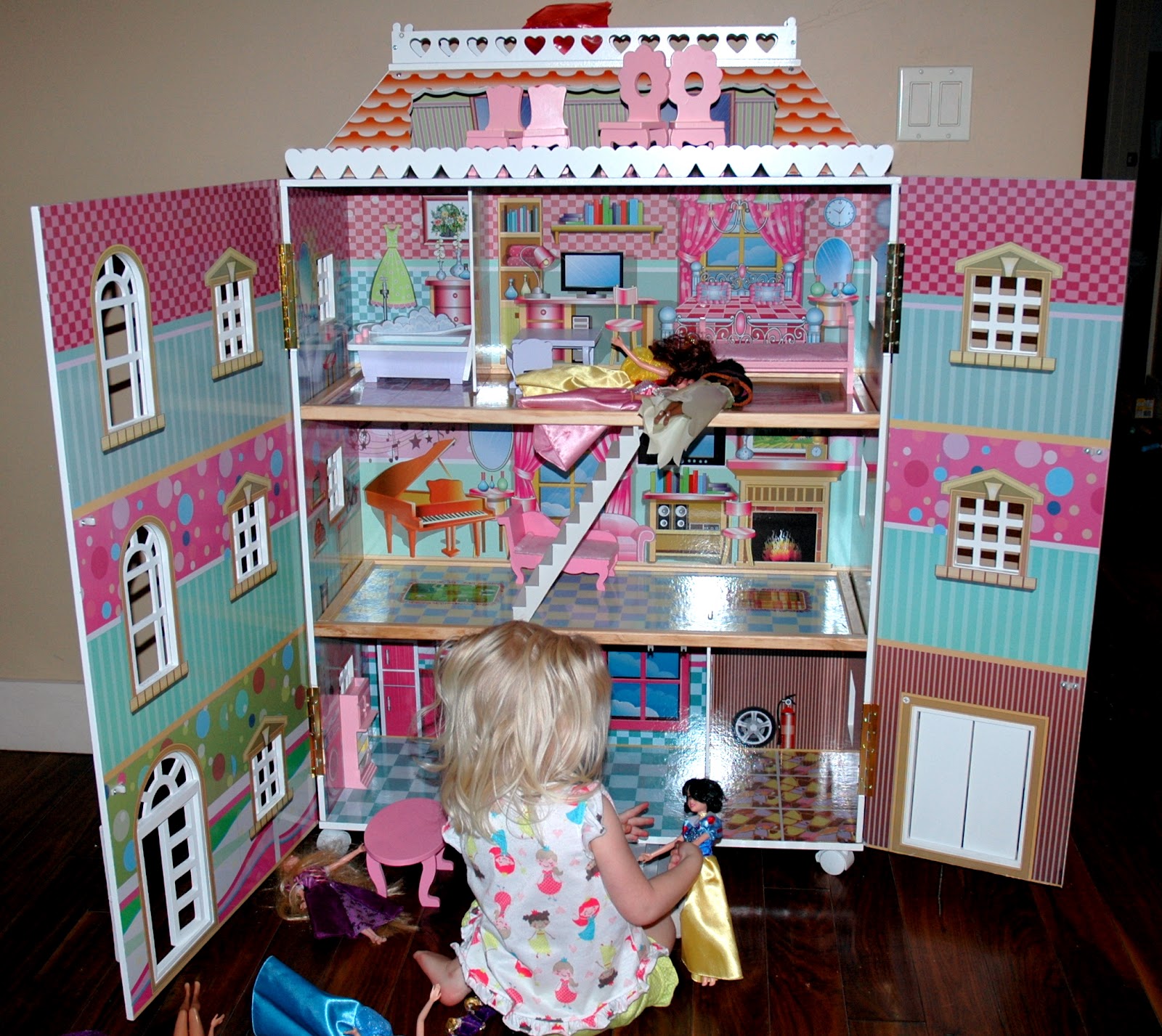 The Turquoise Piano Semi DIY Doll House