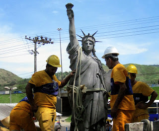 estatua-da-liberdade-da-vila-kennedy
