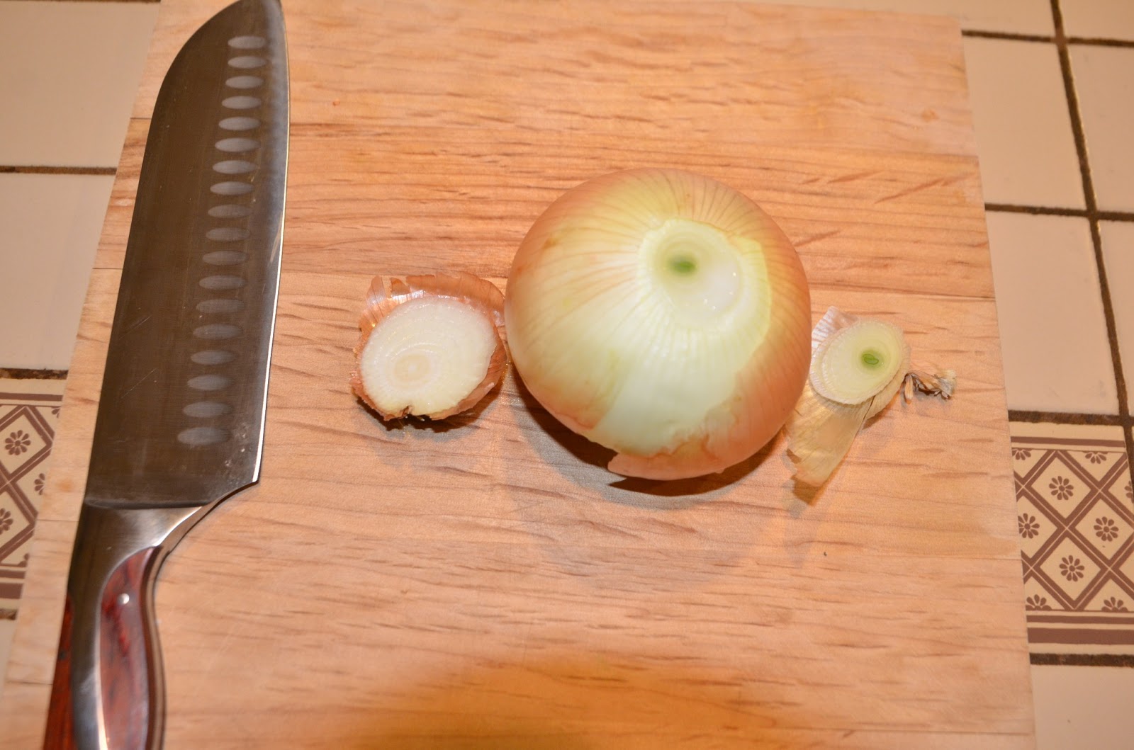 Everything Food... HOW TO Cut an Onion