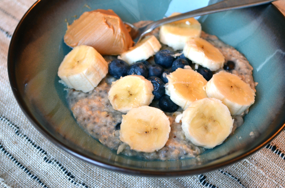 Vanilla Blueberry Oatmeal + Interval Workout Fit Foodie Finds