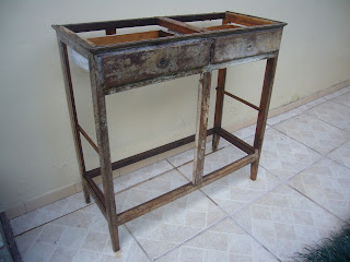 Renovando e aproveitando: Armário é transformado em aparador