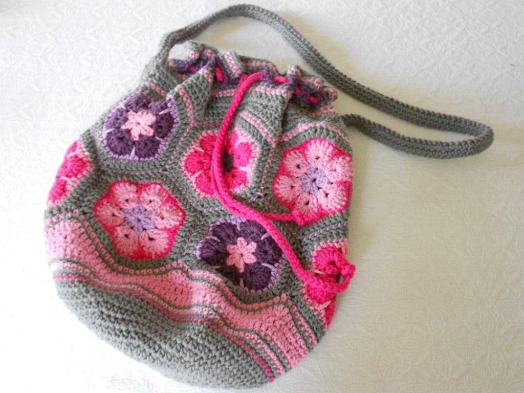 Labores en Red: 1675.- Patrones de ganchillo: African Flowers