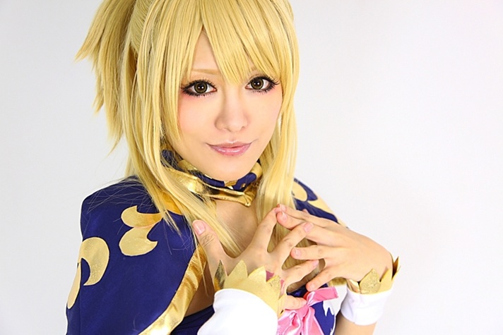 Fashion And Style Pretty Fairy Tail Cosplay Of Lucy Heartfilia