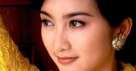 Perjalanan Desy Ratnasari di Dunia Entertainment Indonesia - klik-oke