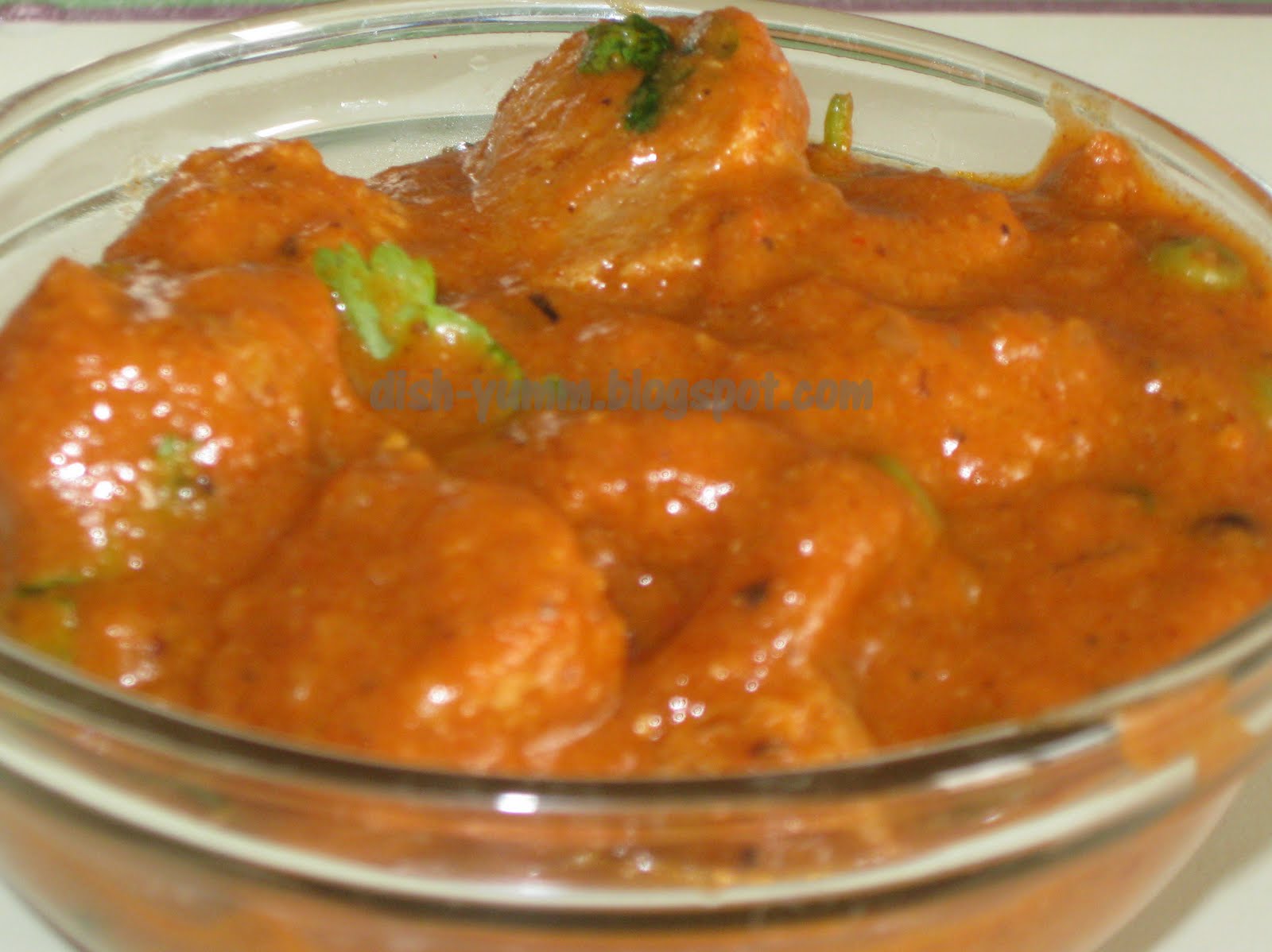 Dishyumm!!! Soya Chunks Korma / Soy Nuggets in Spicy Tomato Gravy..