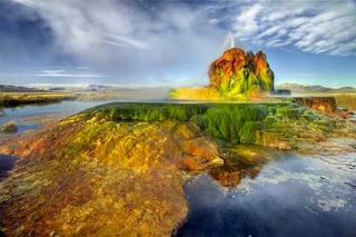 Pamukkale,Nine Hells of Beppu,Sanqingshan,The Plain of Jars,Spotted Lake of Osoyoos,Mauritius,Rio Tinto,Fly Geyser Reno,Vale Da Lua,Caño Cristales,Unique,Unique Places,the World