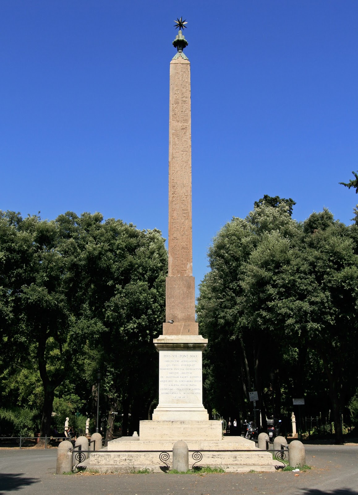Bisanzio: L'obelisco di Antinoo