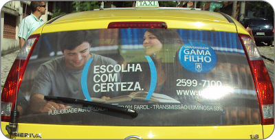 Universidade Gama Filho investe na midia taxidoor