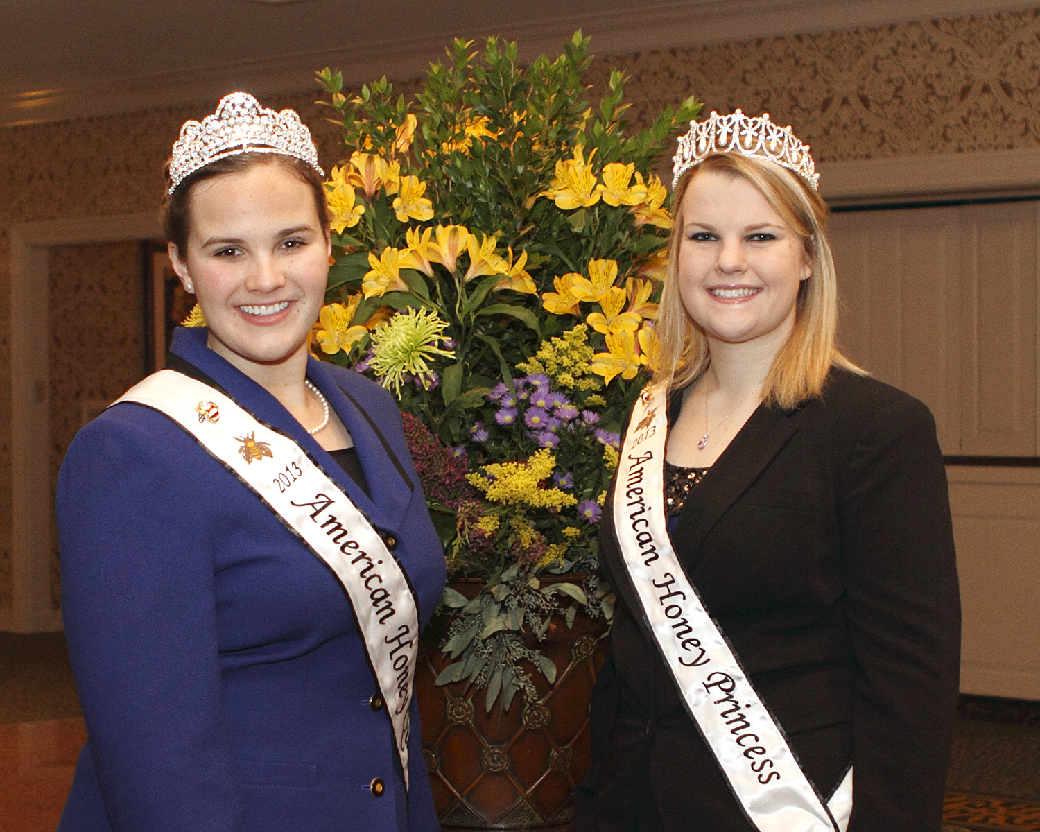 Buzzing Across America New American Honey Queen & Princess