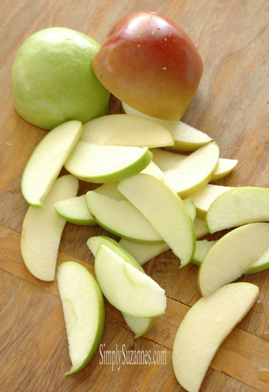 Simply Suzanne's AT HOME cinnamon apple dutch baby
