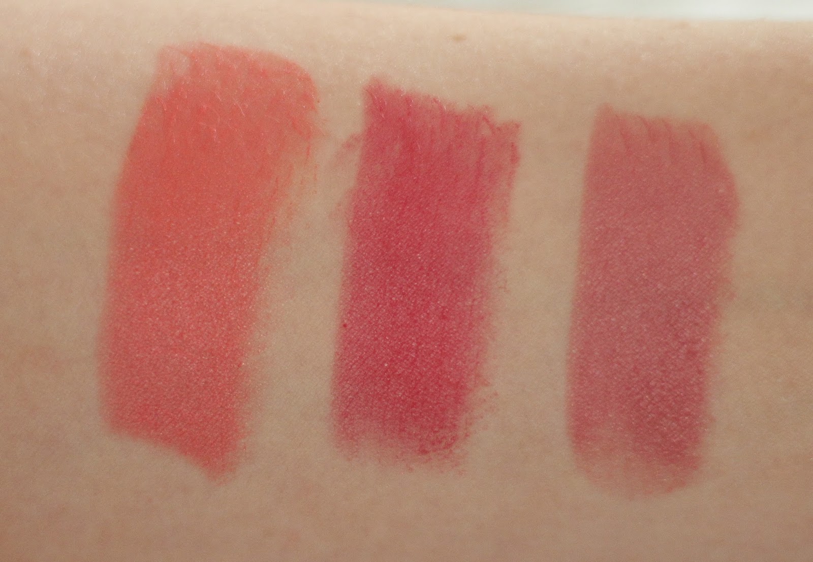 review ELF moisturizing lipsticks