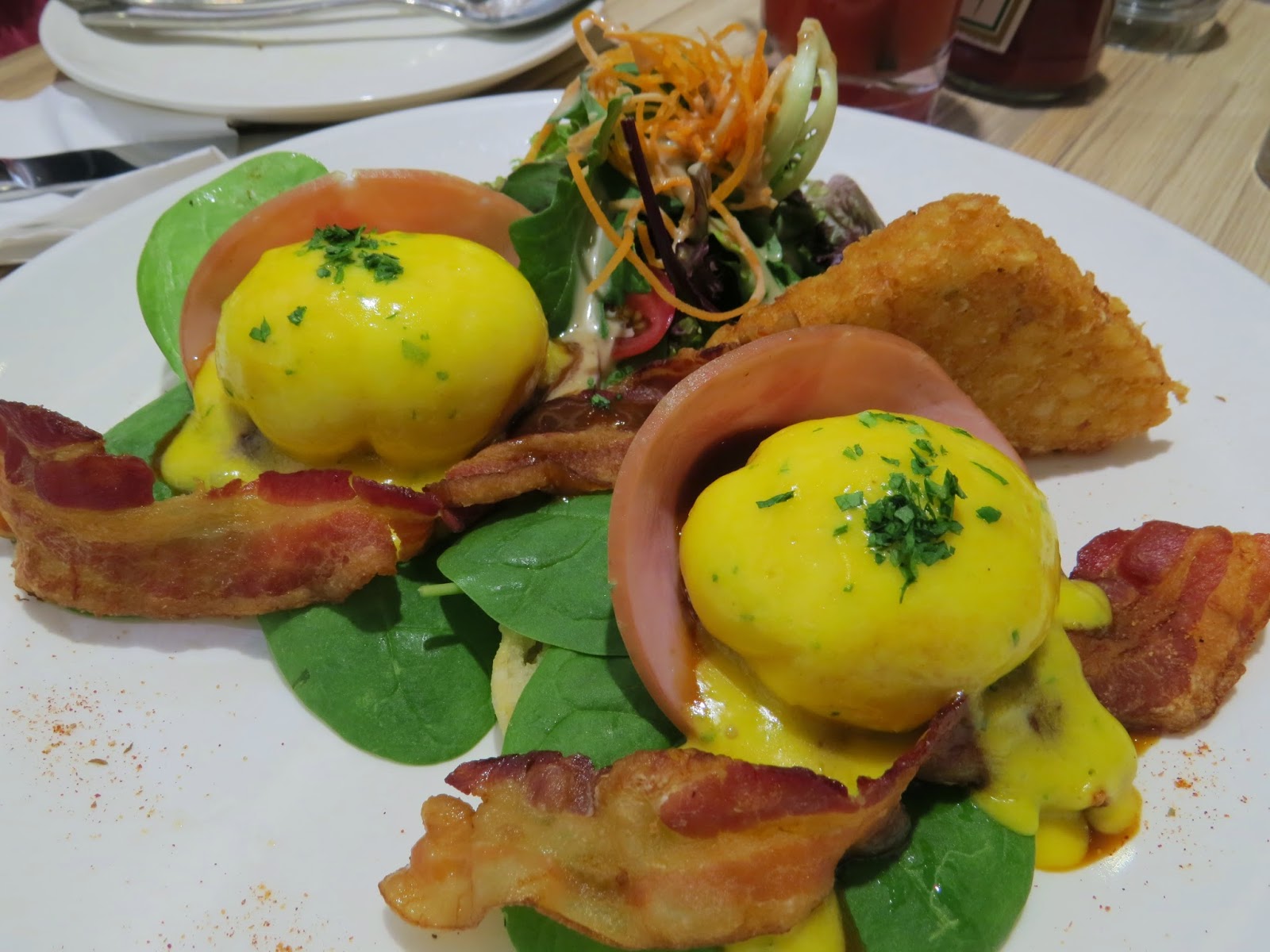 [CLOSED] Eggs & Berries, Jurong Point JACQSOWHAT Food. Travel
