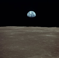 Earthrise seen from the Moon - Apollo 11, Orbit of the Moon