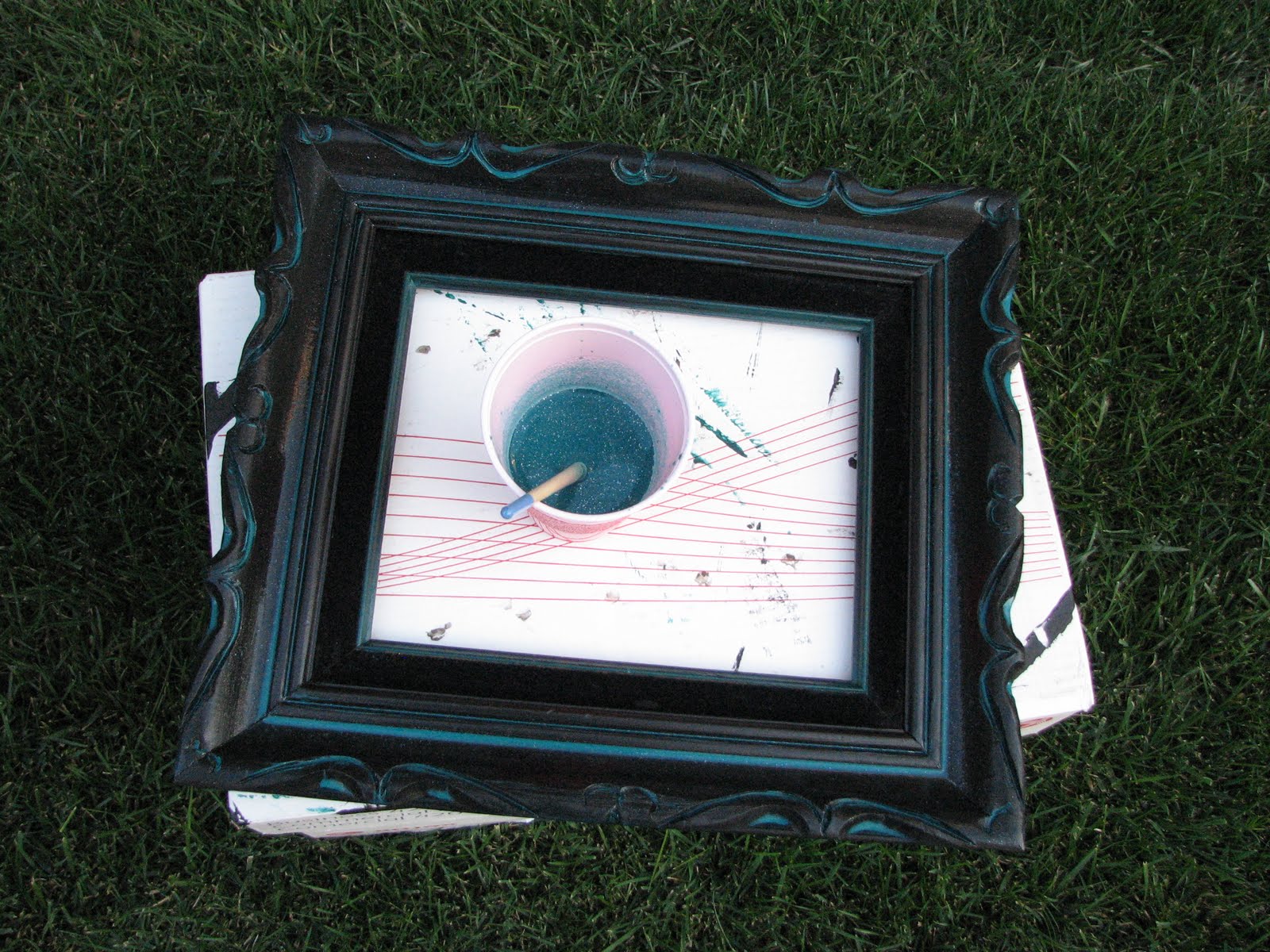 Save Money, Shun Toxins and Help Out the Earth Redo those old wooden picture frames