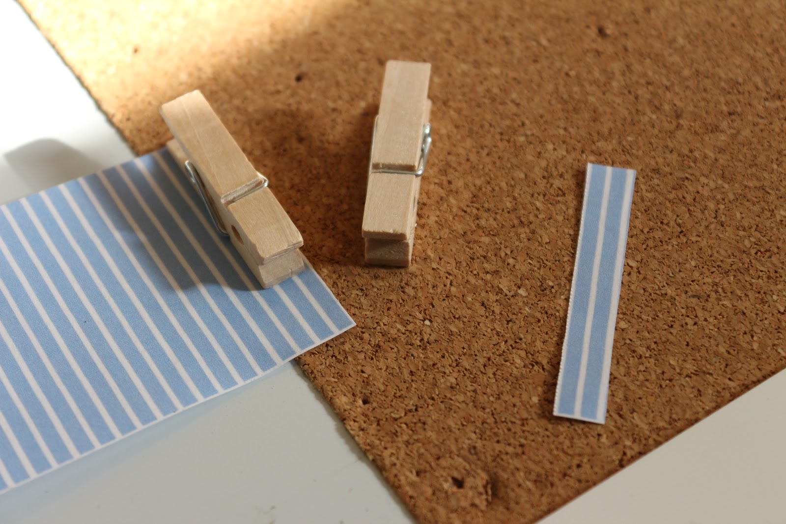 Living the Crafty Life Thumbtack Mini Clothespins