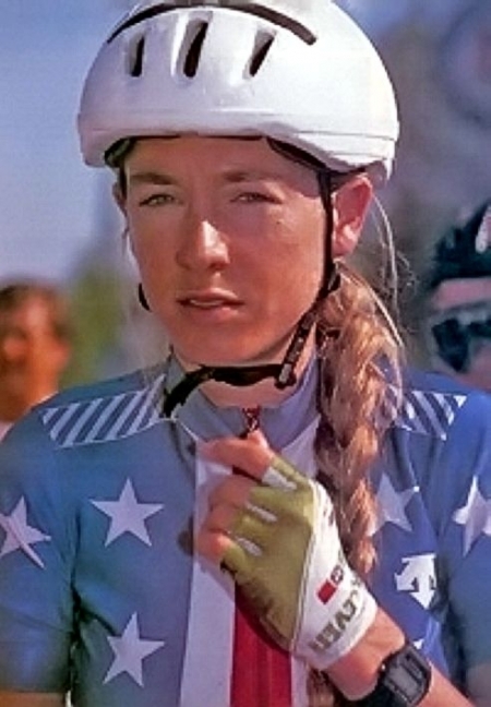 Photo: Inga Thompson racing for the U.S. national team. Photo: thenaturegym.blogspot.com. 