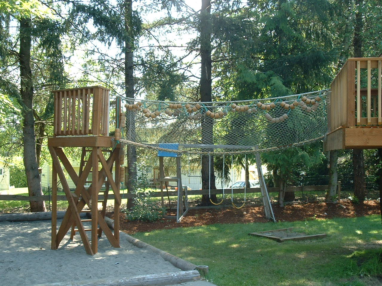 Pictures of Tree Houses and Play Houses From Around The World, Plans Pictures of Tree Houses and Play Houses From Around The World, Plans