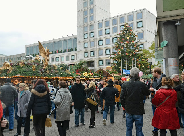 Meredith And Hunter S Airplane Hangar Wedding In Stuttgart