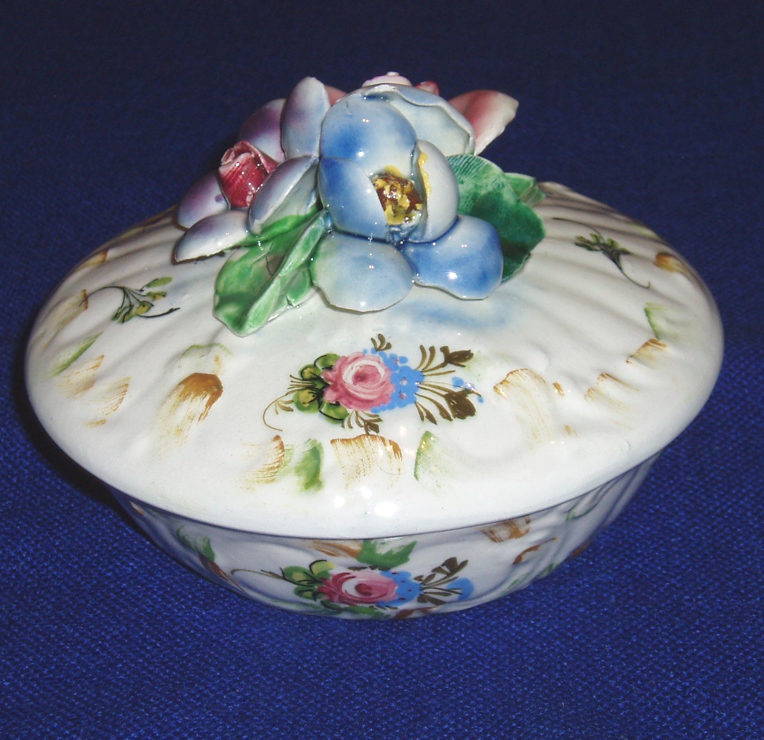 POTTERYANDGLASSART Capodimonte Italy Majolica Jewelry Box Panteo
