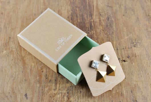 Fabulous Jewelry Packaging Design