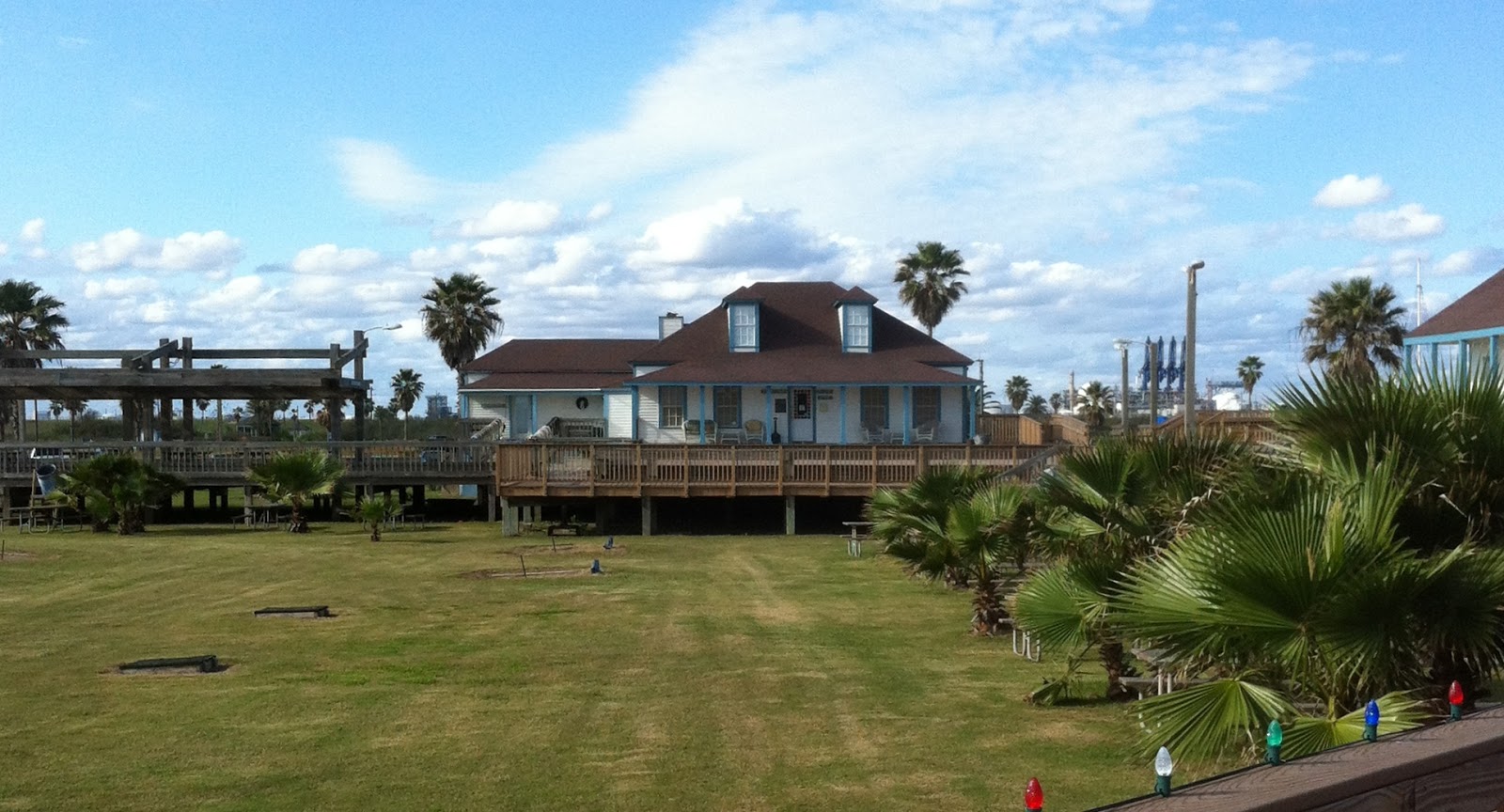 QUINTANA BEACH COUNTY PARK QUINTANA, TEXAS Lily loves Lola