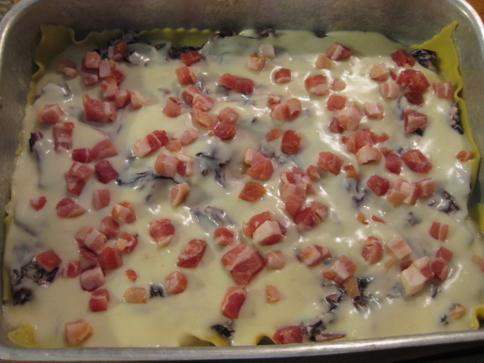 Lasagne al radicchio rosso, crema di ricotta e pancetta affumicata da