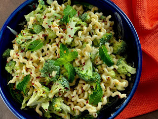Broccoli Salad with Pasta