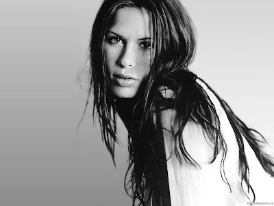 Rhona Mitra   HD wallpapers collection for your desktop