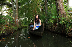 Alleppey canoeing trip[