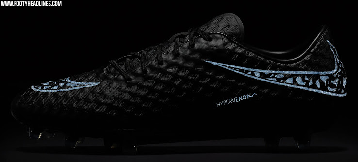 nike hypervenom blackout