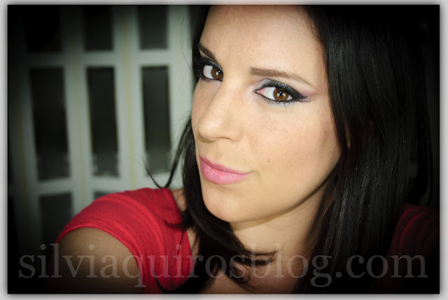 Maquillaje eyeliner muy especial special eyeliner Silvia Quiros SQ Beauty