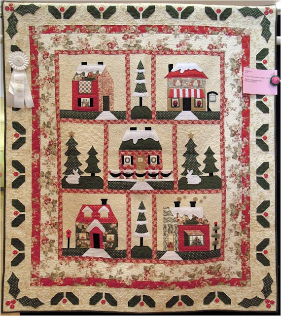 Quilt Inspiration River City Quilt Guild Day 4 ('Tis the Season!)