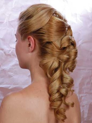 Frisuren für Braut 2012-1 -