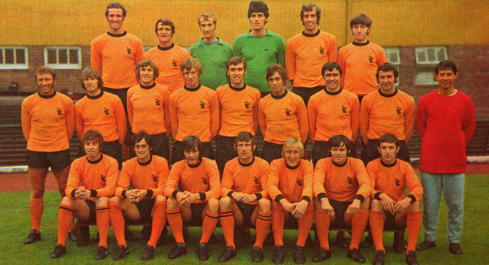 THE VINTAGE FOOTBALL CLUB WOLVERHAMPTON WANDERERS 197071. By Soccer