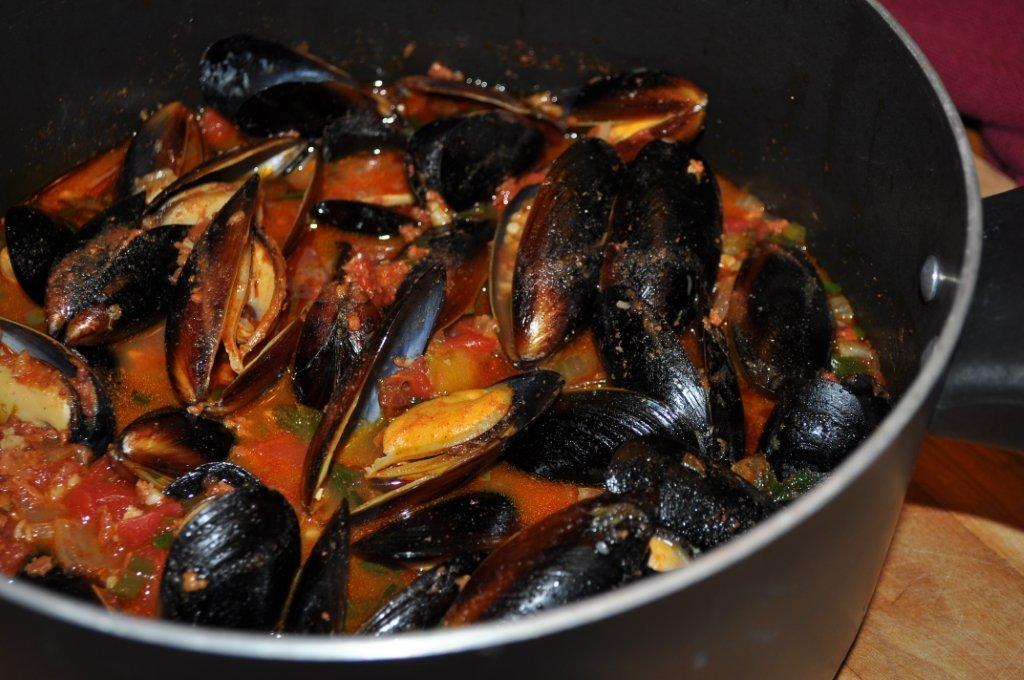 The Friday Friends Beer Steamed Mussels with Chorizo (and my first