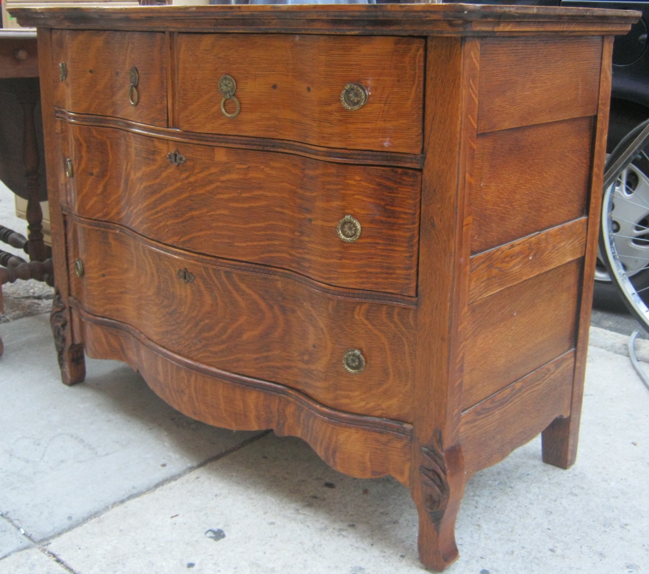 Uhuru Furniture Collectibles Tiger Oak 1920s Dresser Sold