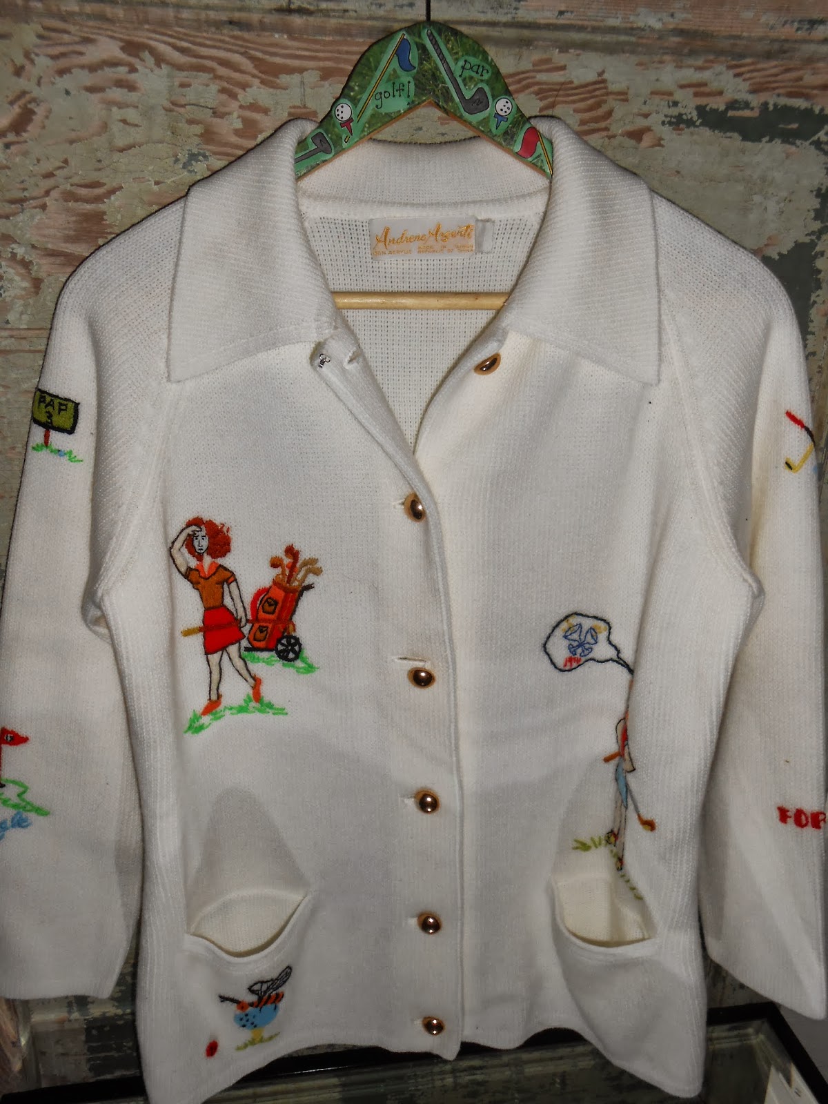 {DIY} Decorative Clothing Hanger Compass Lane Chic