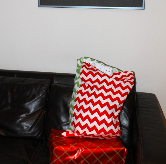 Patchwork Pea crafty things by Clare A zig zag pillowcase for