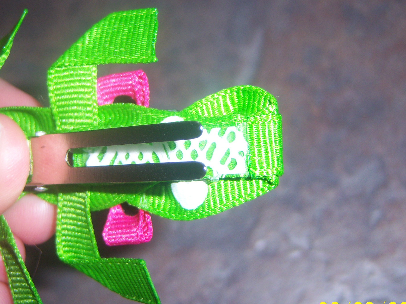 7 Kids and Us Alligator Hair Clip Review and Giveaway