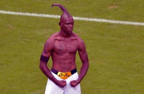 foto lucu balotelli